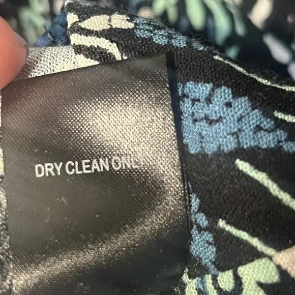 Torrid Tunic Blouse Black Blue Dark Floral Boho Tassel Tie Vacation Gauze 1X - Picture 7 of 7